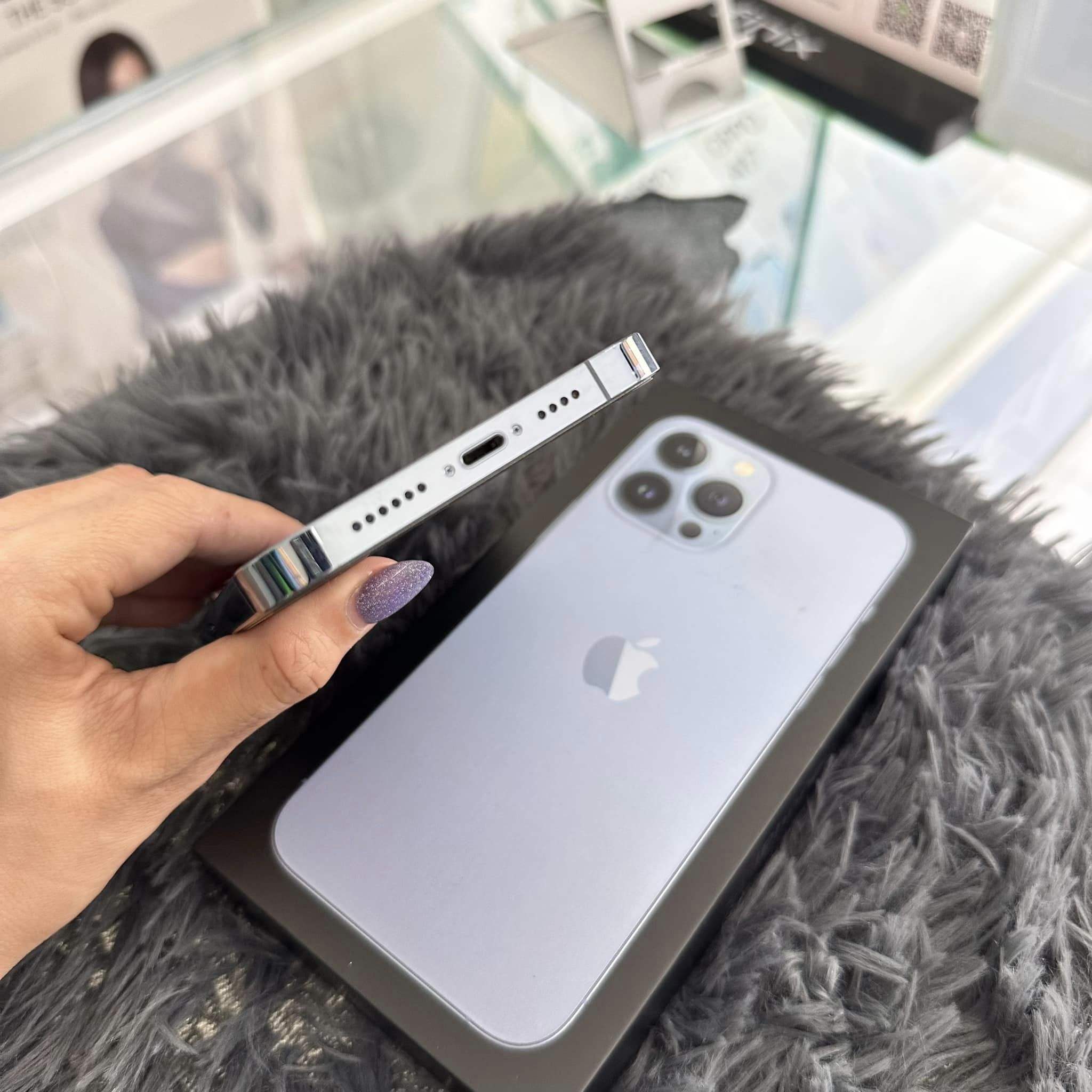 iPhone 13 Pro Max Reconditionné - Seconde Main Qualité A+ Sans Rayures